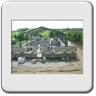 The kennels are split into four sections with the middle section containing the grooming and store rooms. The insulated double walls ensure a warm and dry kennel. Splitting the kennel into sections means that feeding, exercising and cleaning can be done w